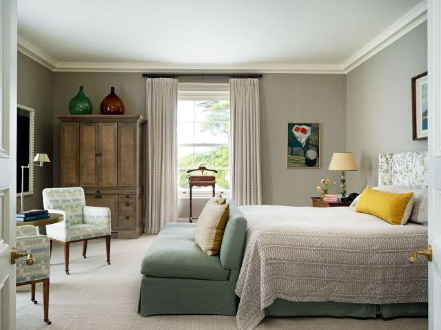 How to Make Your Bedroom Dark Enough for Daytime Sleep